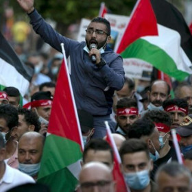 بعد الافراج عن المناضلين ابو كشك وتياغو شبكة المنظمات الأهلية ومجلس منظمات حقوق الإنسان  يدعون لتصعيد حملات التضامن الشعبي انتصارا لقضية شعبنا العادلة