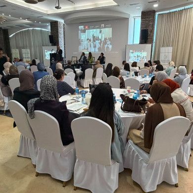 المطالبة بتوسيع مشاركة المرأة والشباب وحماية فضاء العمل الأهلي والعمل مع الشركاء المحليين والدوليين لتعزيز مقومات الصمود ومواجهة التحديات