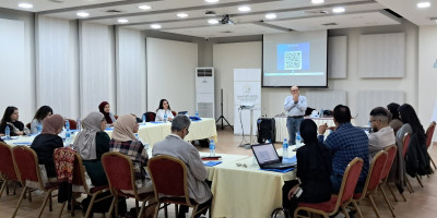 ورشة تدريبية حول مفهوم اوراق الحقائق، واهميتها في عمل المؤسسات الاهلية، وطرق اعدادها، ومرحل كتابتها، وكيفية التعامل مع المعلومة في سياق اعداد اوراق الحقائق .