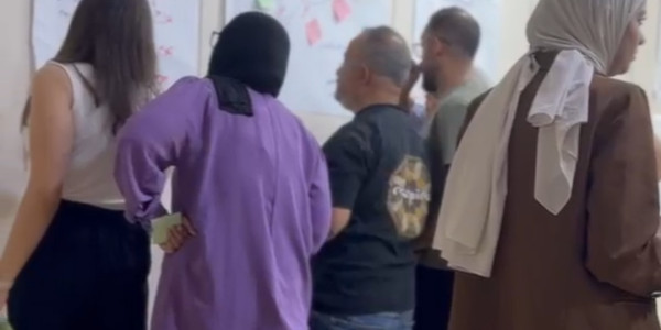 ختتمت شبكة المنظمات الأهلية الفلسطينية (PNGO) بالشراكة مع ActionAid برنامج إعداد المدربين (TOT) حول "السلم الأهلي والتماسك المجتمعي ومهارات التيسير"، بمشاركة أعضاء مجموعة العمل الإنساني الشبا