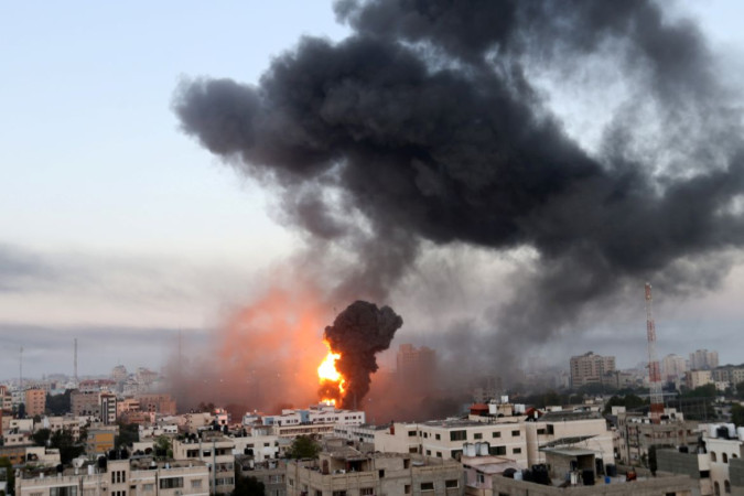 المجازر الدموية في المواصي وطوباس امعان من الاحتلال في حرب الابادة
