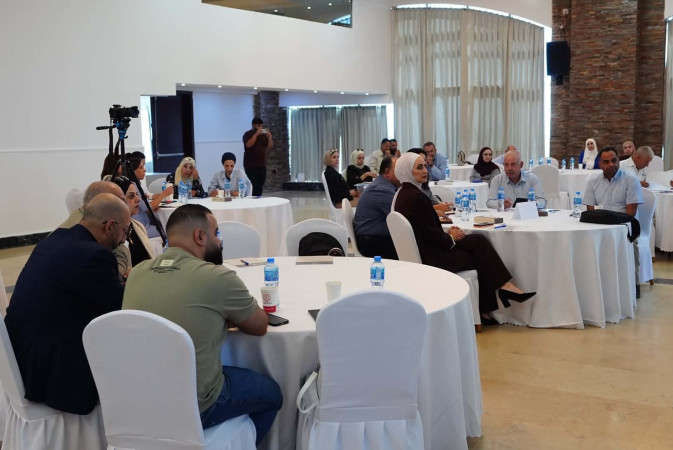 جانب من الورشة التمهدية التي اطلقتها شبكة المنظمات الاهلية الفلسطينية في الضفة الغربية وقطاع غزة ضمن مشروع "روافد" بتمويل من الاتحاد الاوروبي