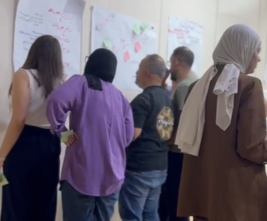 ختتمت شبكة المنظمات الأهلية الفلسطينية (PNGO) بالشراكة مع ActionAid برنامج إعداد المدربين (TOT) حول "السلم الأهلي والتماسك المجتمعي ومهارات التيسير"، بمشاركة أعضاء مجموعة العمل الإنساني الشبا